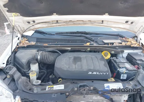 2015 Dodge Grand Caravan Sxt from USA, damaged, VIN 2C4RDGCGXFR712544